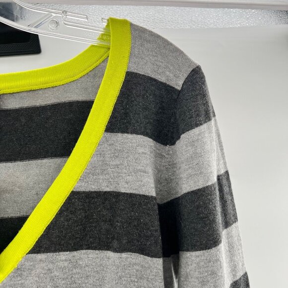 Rue21 Striped Cardigan Button Up V-Neck Multicolor Size XL Lightweight New - Picture 4 of 8